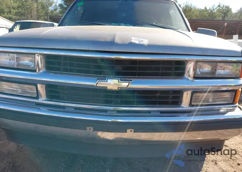 1999 Chevrolet Suburban 1500 Lt z USA, uszkodzony, nr VIN 3GNEC16R2XG168468